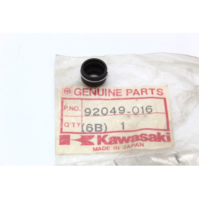 KAWASAKI GOMMINO VALVOLE PER Z400-Z650-Z1-900A-B-Z1000 92049-016 | Mamoto Ricambi