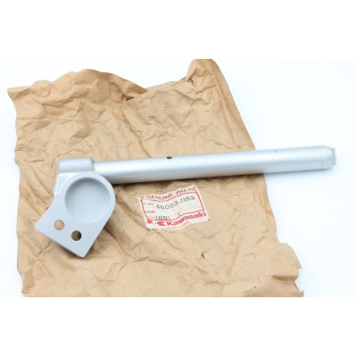 KAWASAKI SEMI MANUBRIO SX PER GPZ500-GPZ600 RR 46003-1183 | Mamoto Ricambi