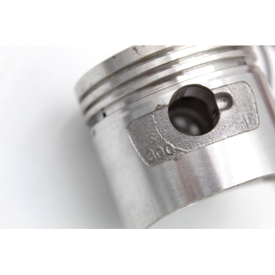 HONDA KIT PISTONI STANDARD PER 750 FOUR K0-K1-K2-K3-K4-K5-K6 13101-300-030 | Mamoto Ricambi