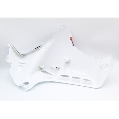 HONDA CARENA ANTERIORE DX BIANCO PER NX650 DOMINATOR 88-94 64220-MY2-620ZC | Mamoto Ricambi