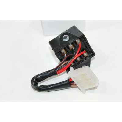 HONDA PORTAFUSIBILE COMPLETO PER CB250N-CB400N-CB400T 38200-413-003 | Mamoto Ricambi