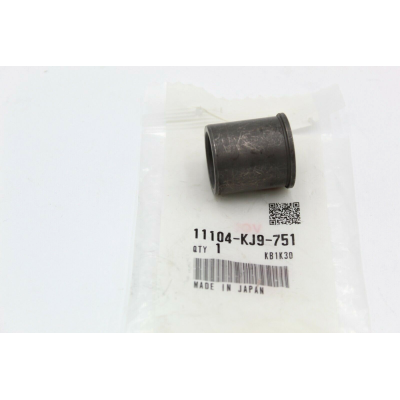 HONDA BOCCOLA CARTER MOTORE SX CN250 11104-KJ9-751 11104-KJ9-750 | Mamoto Ricambi