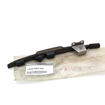 HONDA PATTINO GUIDACATENA A PER VF750F 14520-MB2-000 | Mamoto Ricambi