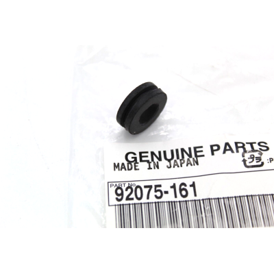 KAWASAKI GOMMINO FISSAGGIO REGOLATORE DI TENSIONE PER Z1 900 73-74-75 92075-161 | Mamoto Ricambi