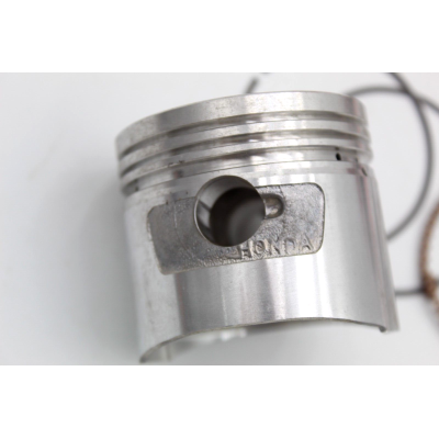 HONDA KIT PISTONI STANDARD PER 750 FOUR K0-K1-K2-K3-K4-K5-K6 13101-300-030 | Mamoto Ricambi
